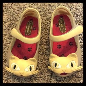 Mini Melissa size 6 toddler